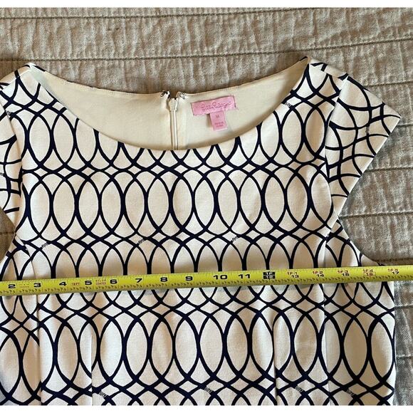 VTG Lilly Pulitzer Brielle Dress Sz MED Tickle The Ivories Print Classic Comfort - Picture 15 of 16